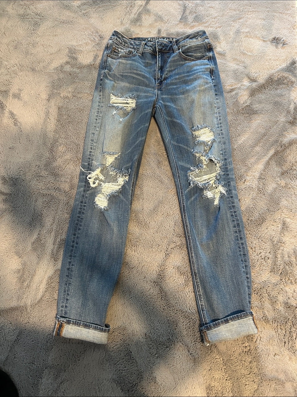 American Eagle Outfitters Light Blue Distressed Boyfriend Jeans
